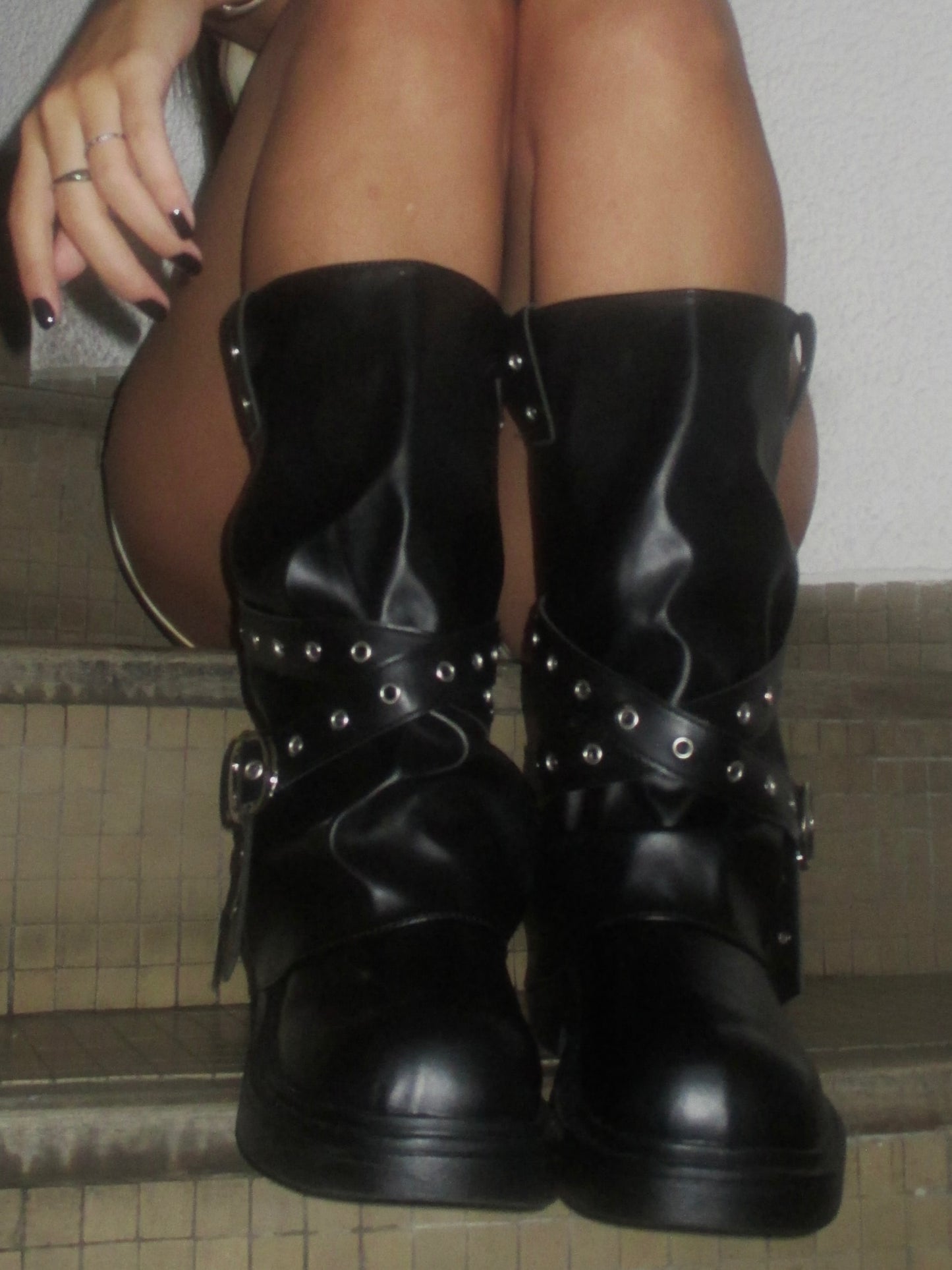 Botas Mujer Con Hebillas y Correa - CAÑA MEDIA