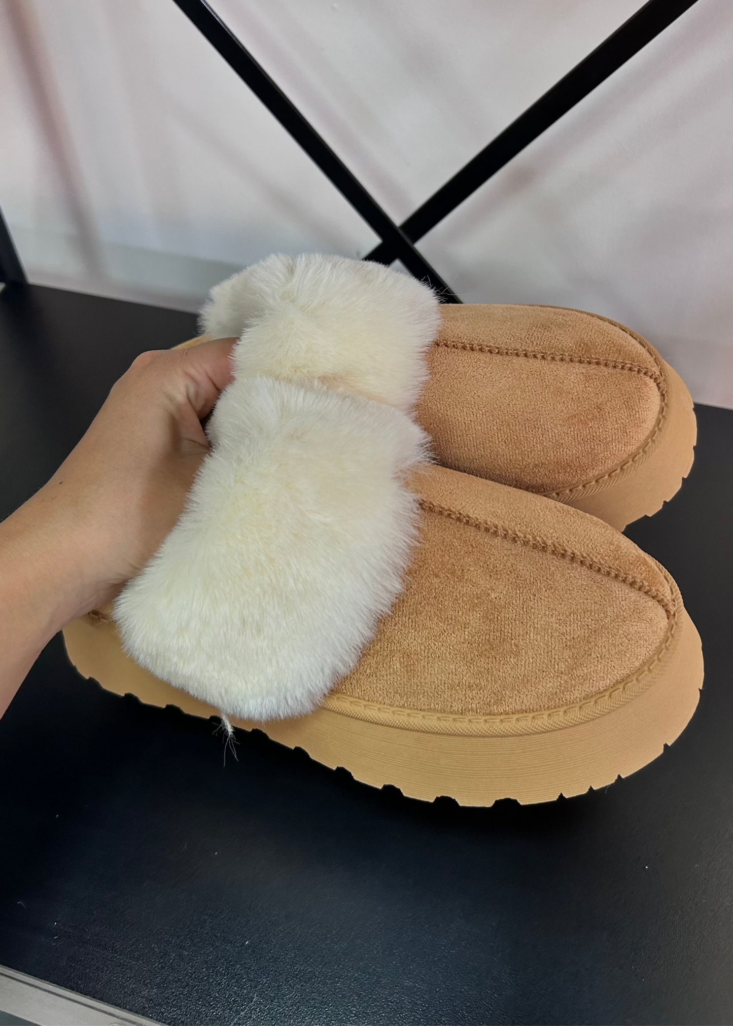 Pantubotas Con Peludito - MARRÓN