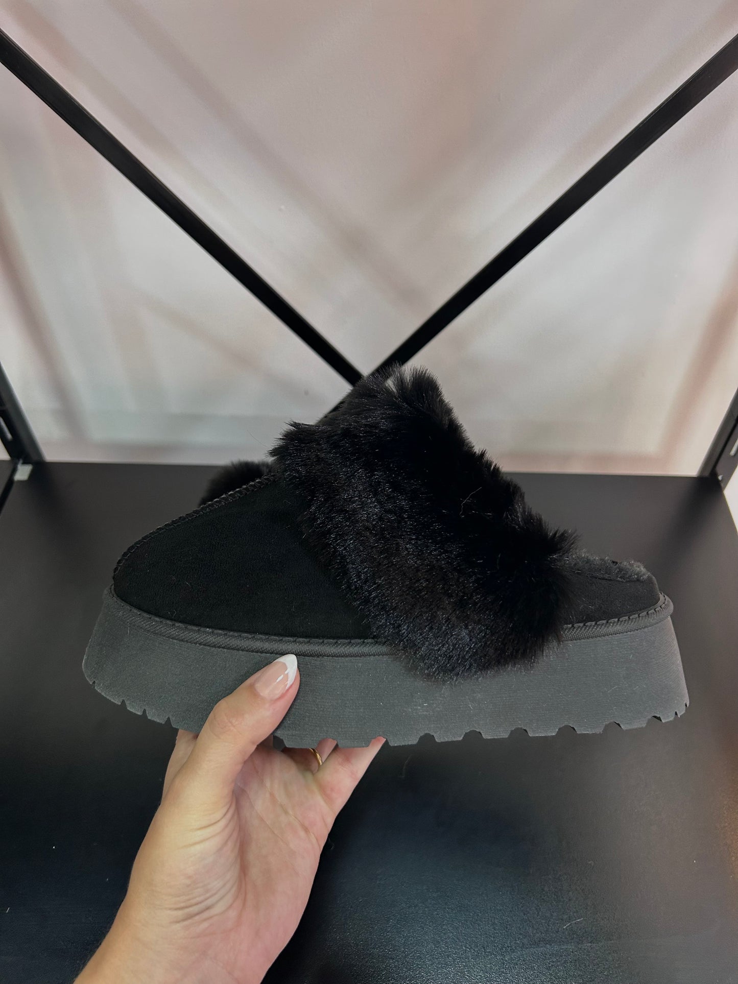 Pantubotas Con Peludo - NEGRO