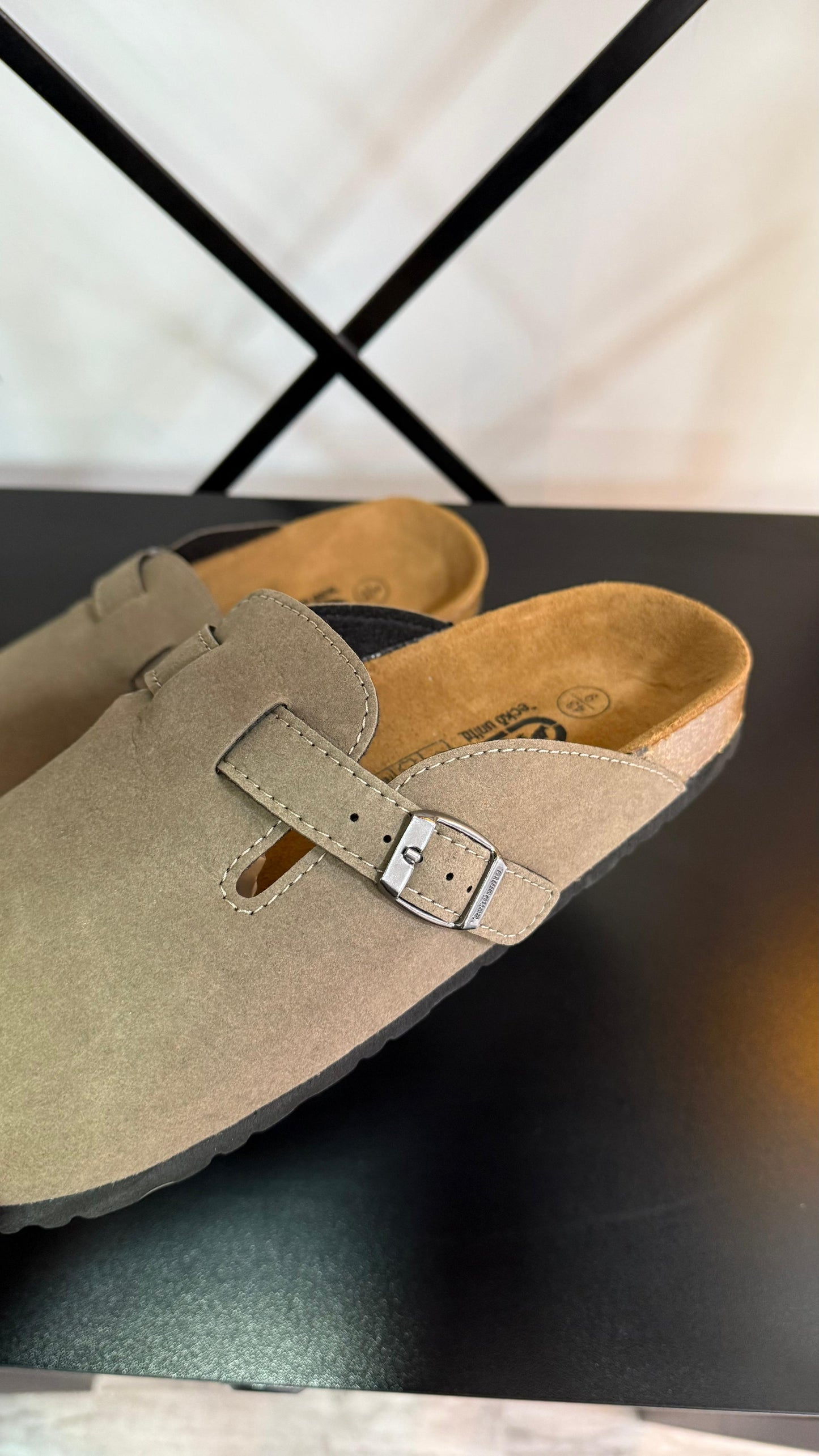 Zuecos de hombre - BEIGE PREVENTA