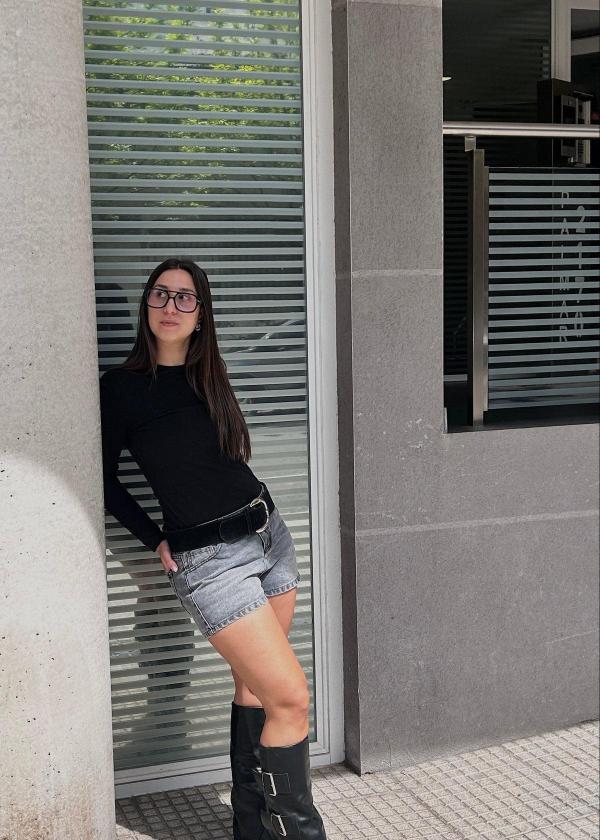 Short Tiro Bajo - GRIS