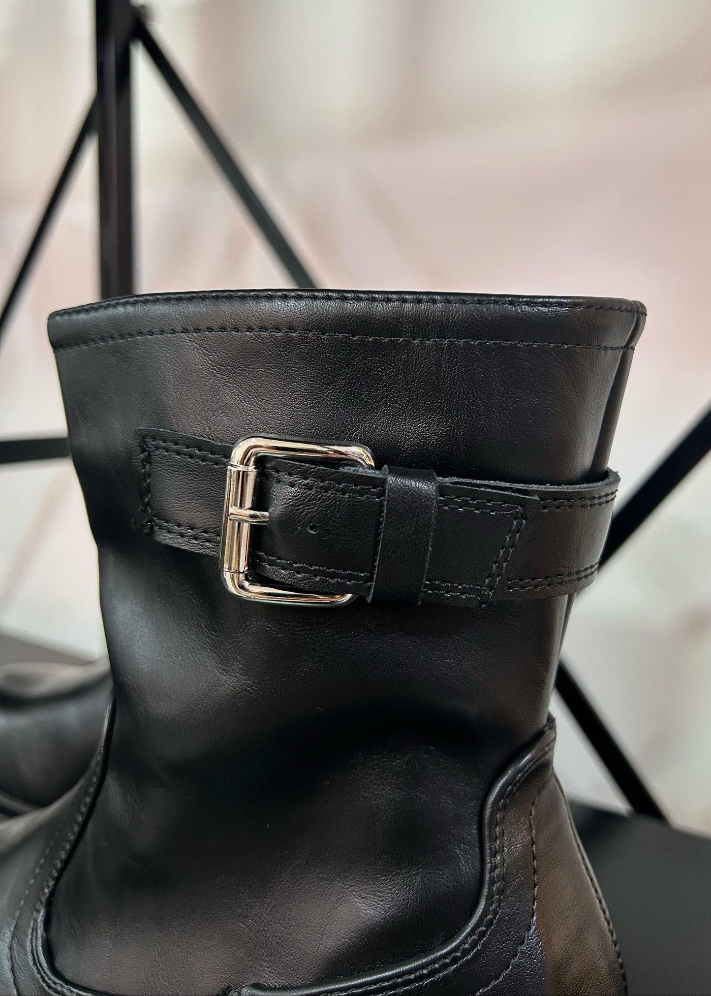 Botas mujer clásicas con hebilla - Negras