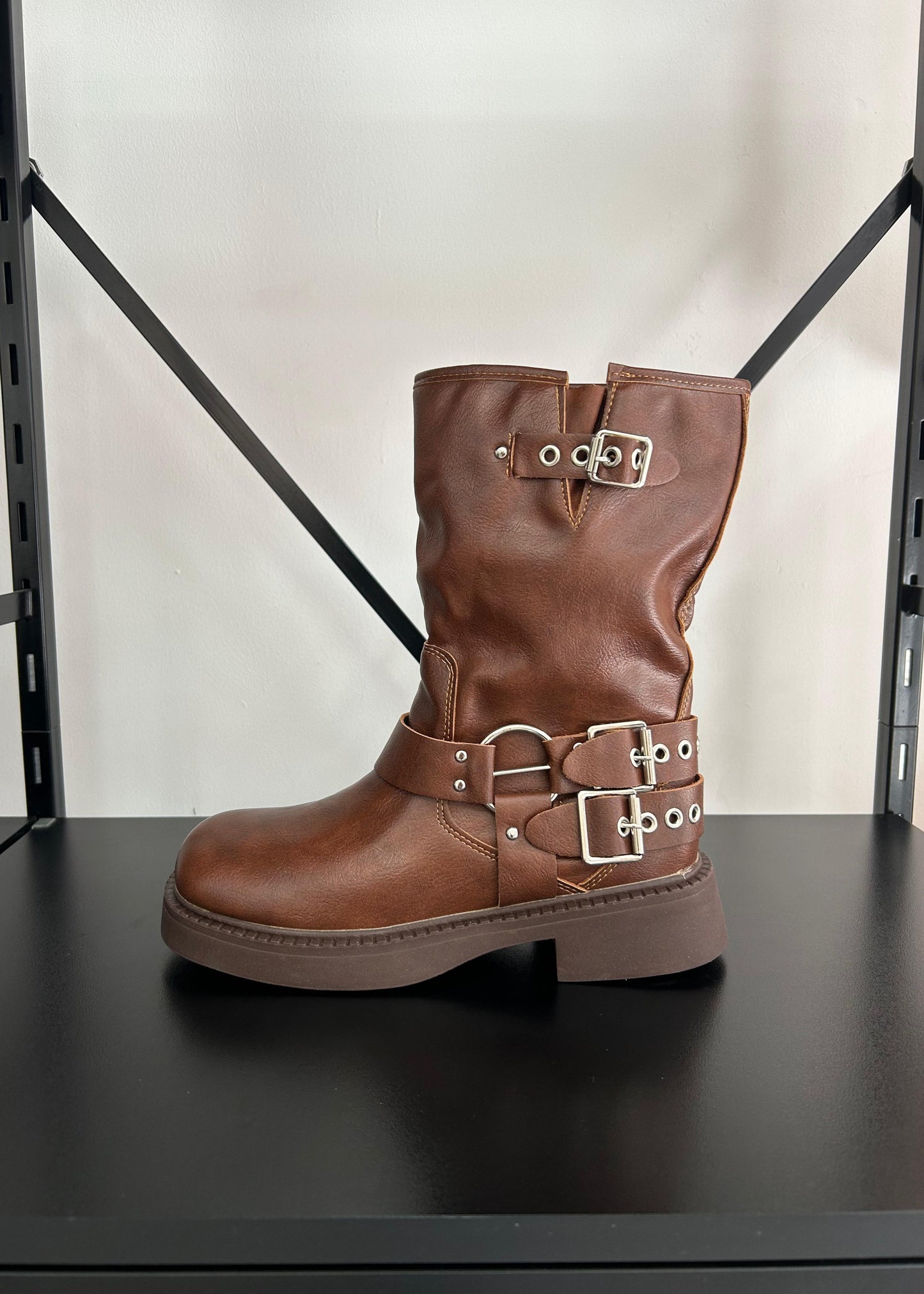 Biker Tendencia Corta - MARRÓN