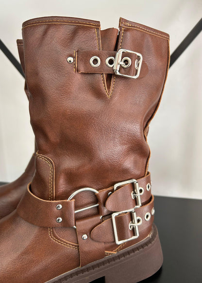 Biker Tendencia Corta - MARRÓN