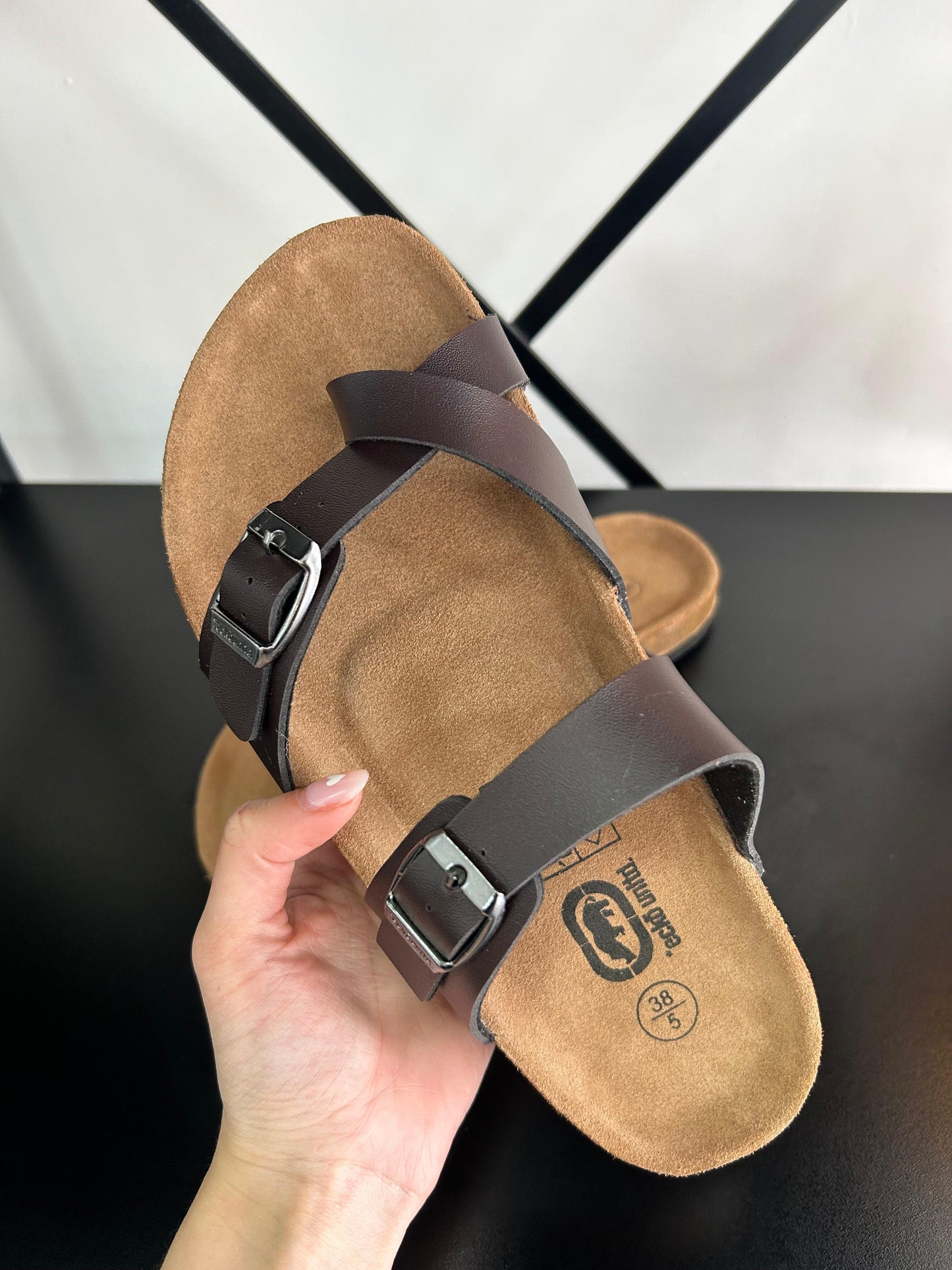 Sandalias de dedo Mujer - MARRÓN